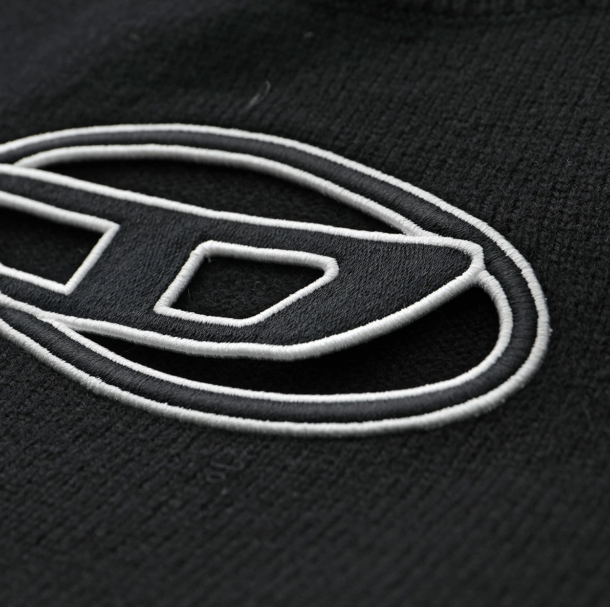 DISEL  Dロゴ ニット ブラック