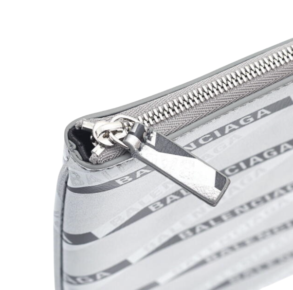 BALENCIAGA シルバー ポーチ
