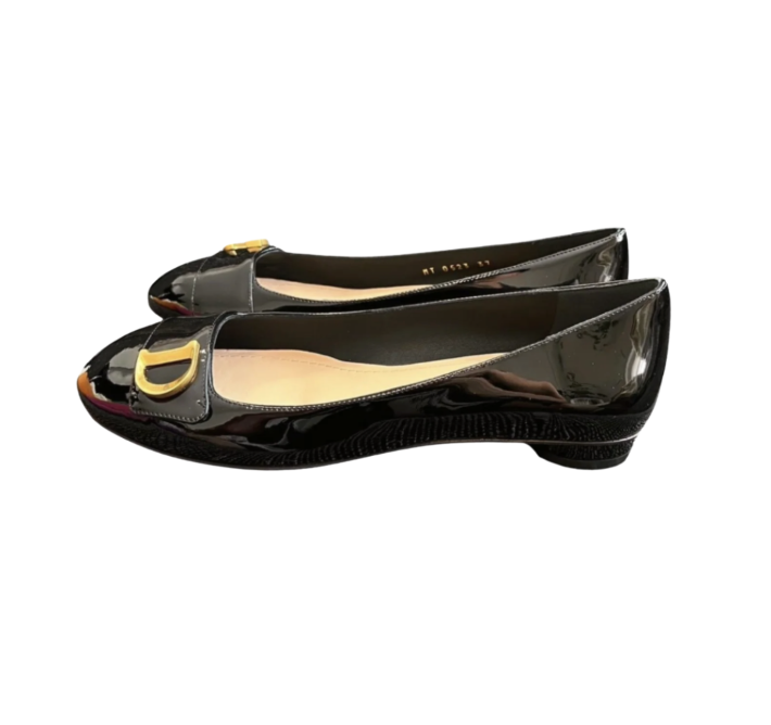 DIOR Dロゴ フラットシューズ