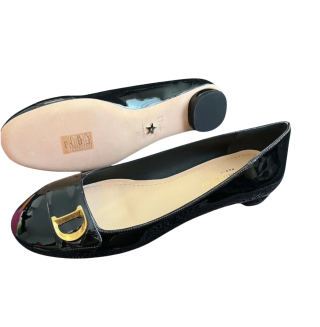 DIOR Dロゴ フラットシューズ