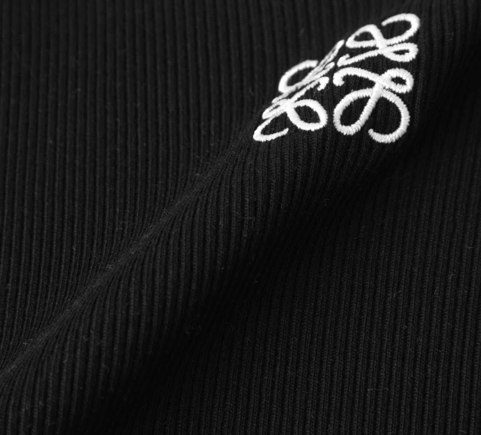 LOEWE タンクトップ ブラック ノースリーブ