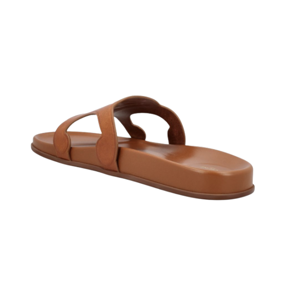 CELINEトリオンフ スライド / カーフスキン – ベジタルタンニン